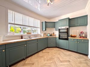 Photo 8- click for photo gallery